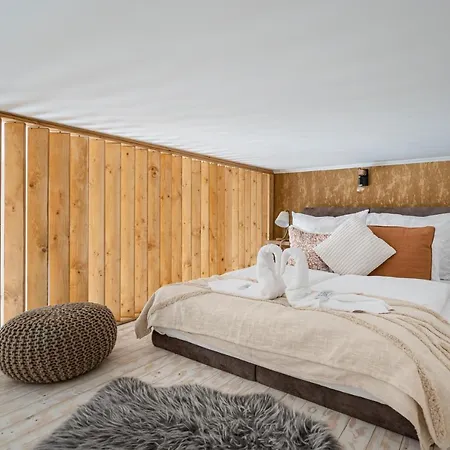 Solar System With Gallery Apartament *