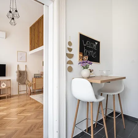 Solar System With Gallery Appartement Boedapest